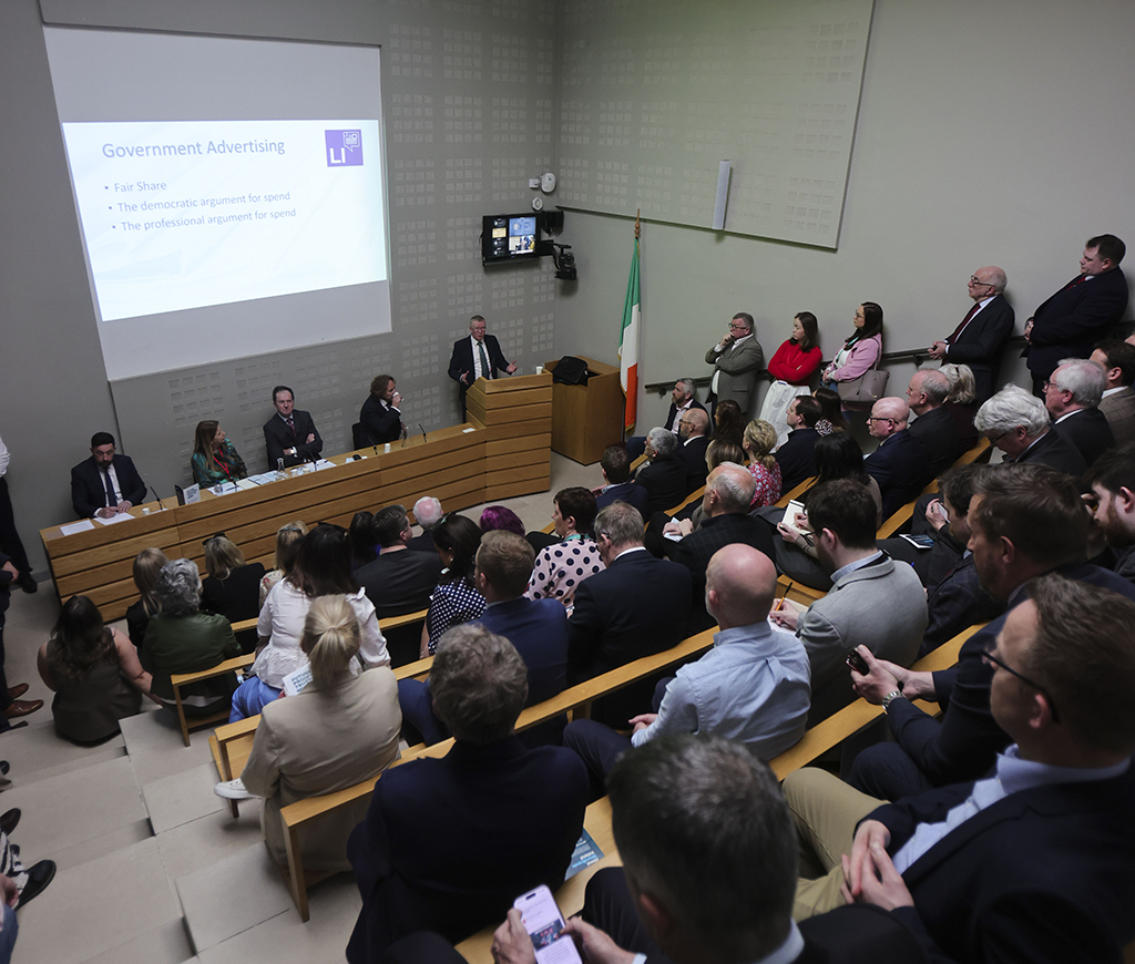 LOCAL NEWS PUBLISHERS URGE MORE SUPPORT FROM GOVERNMENT